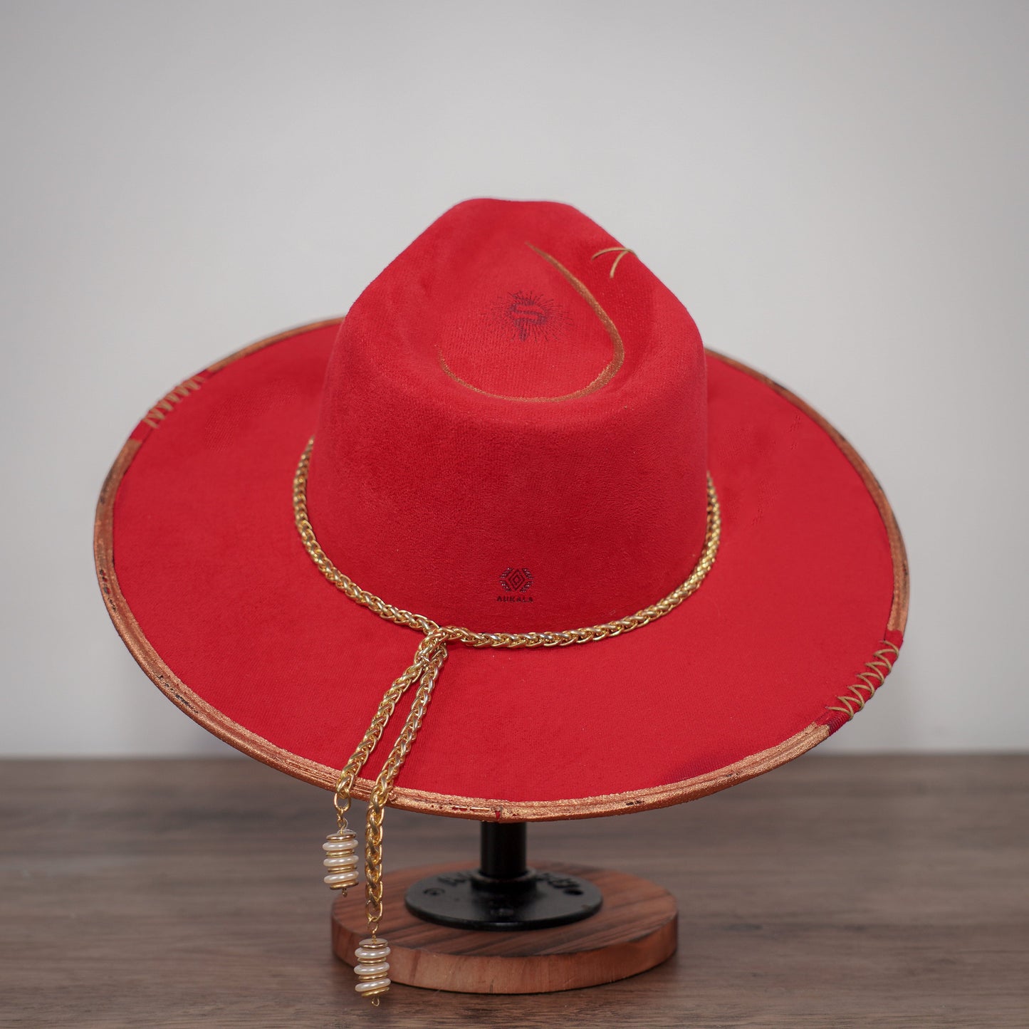 Aukala Hat M Crimson Statement: Red