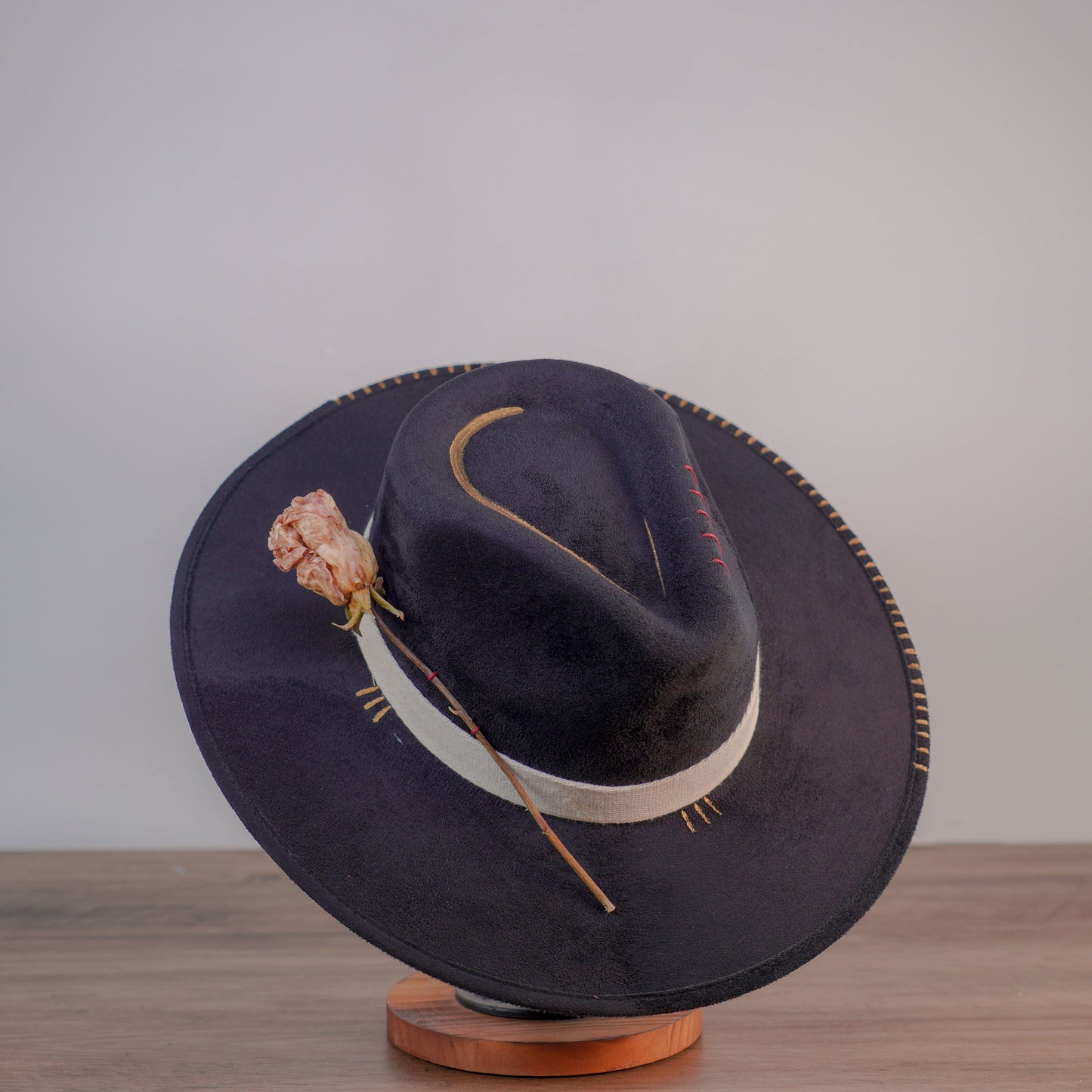 Aukala Hat M Midnight Enigma: Dark Blue